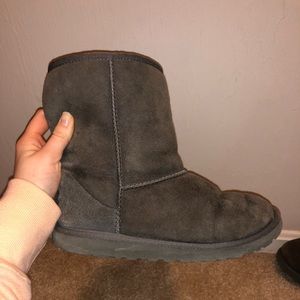 UGG women’s classic short gray boots size 5
